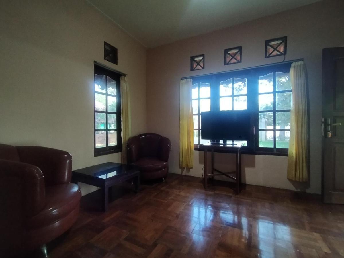 Villa Batu Tua Puncak Mitra Reddoorz Bogor Exterior foto
